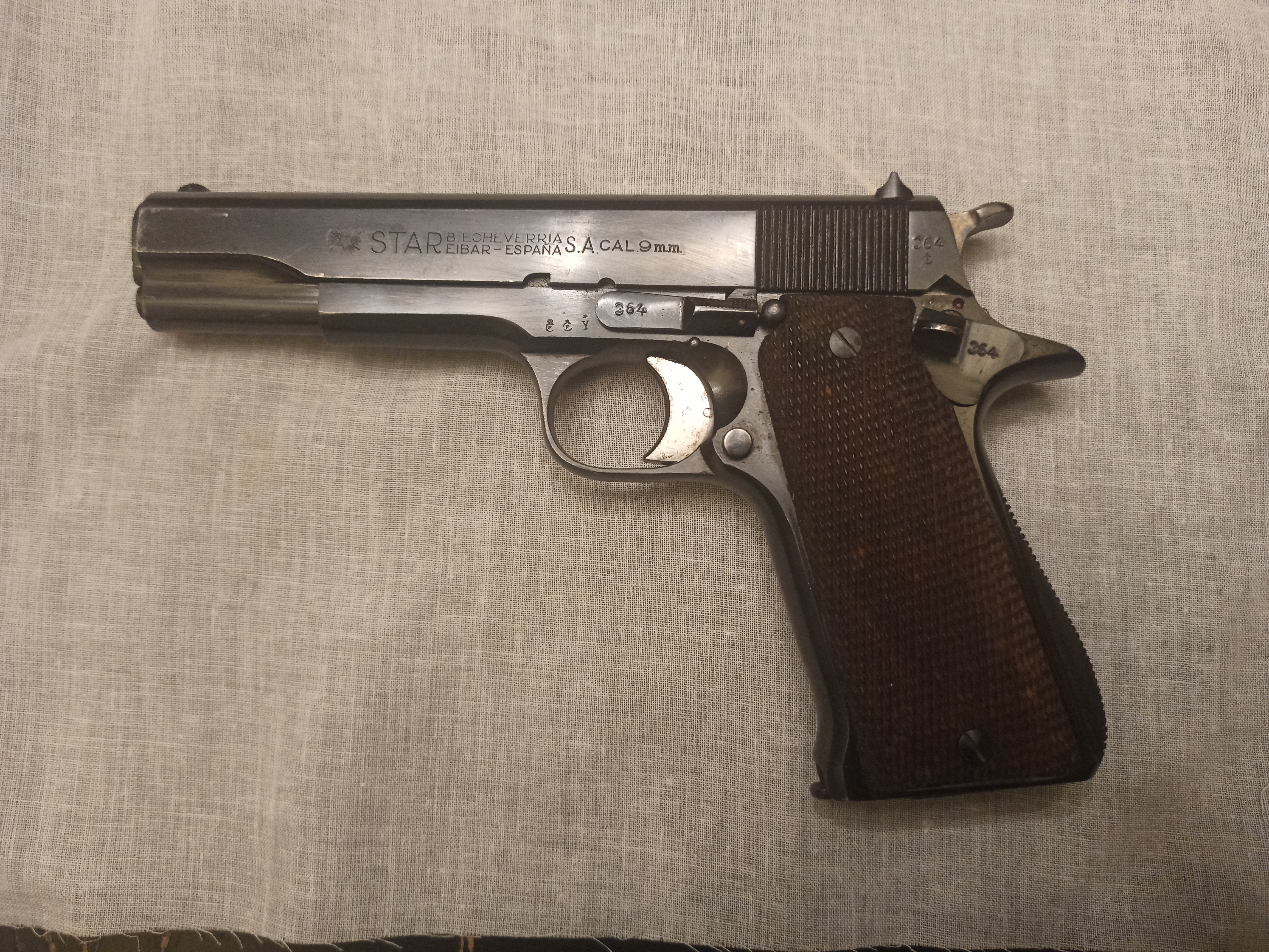 Star modèle B