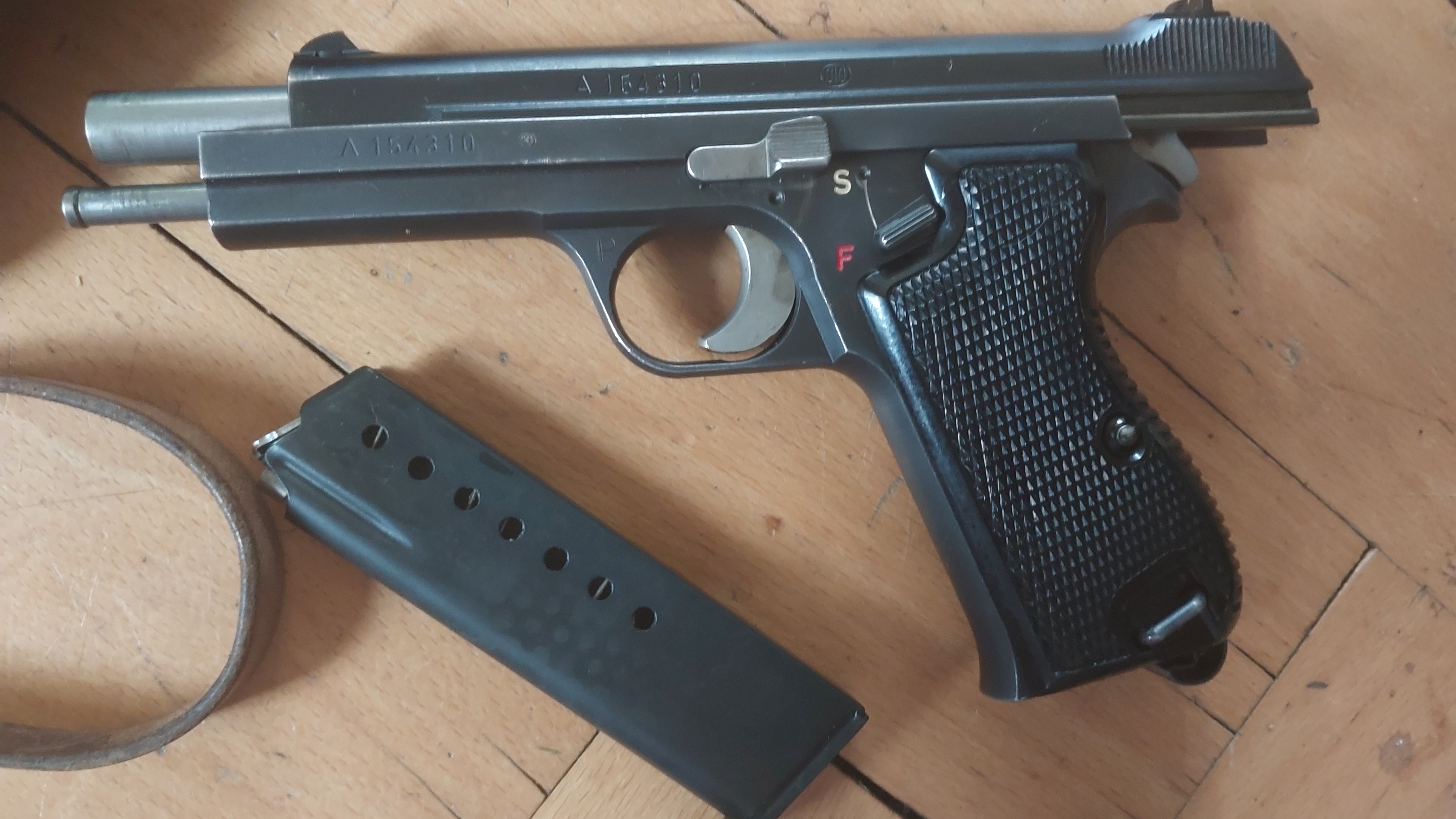 P210