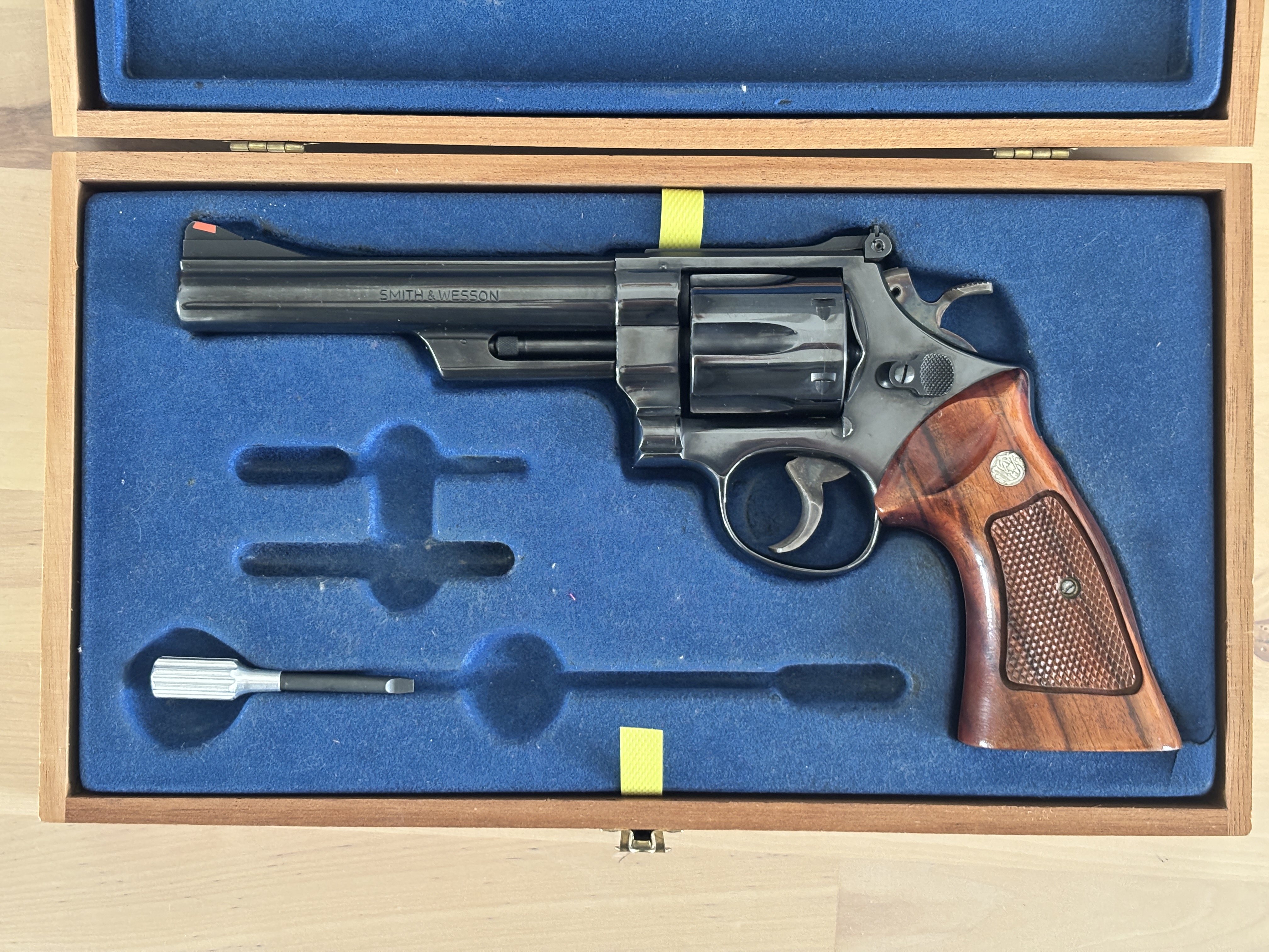 Smith & Wesson.44 Magnum 29-2, 6" (1979)